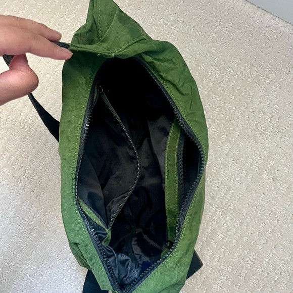 Baggu Medium Crescent Bag - Picture 2 of 2